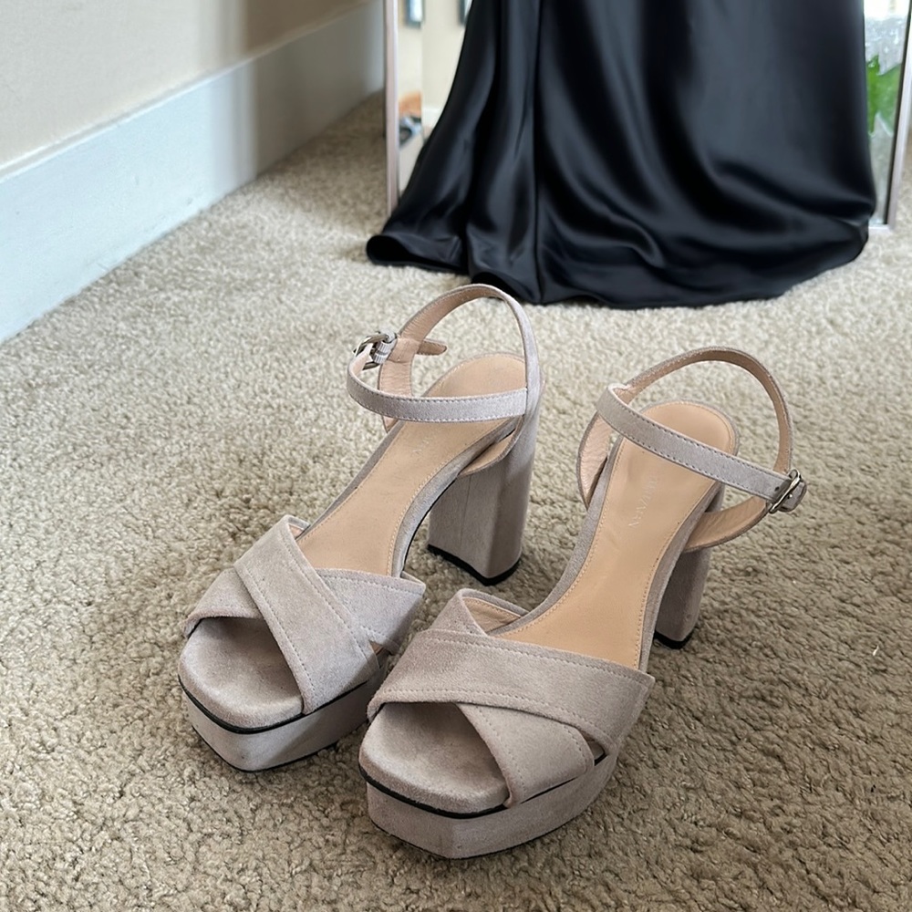 Light grey Stuart Weitzman platform shoe